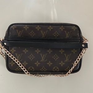 Louis Vuitton Crossbody